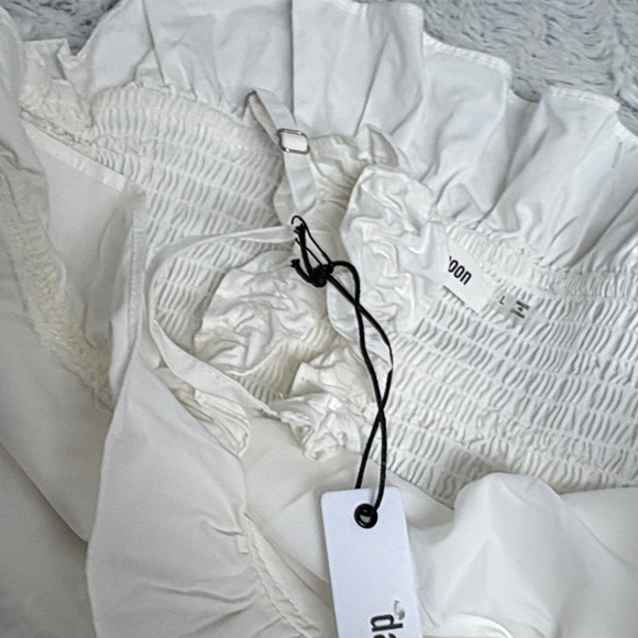 Chic Ruffled White Mini Dress - Picture 8 of 9